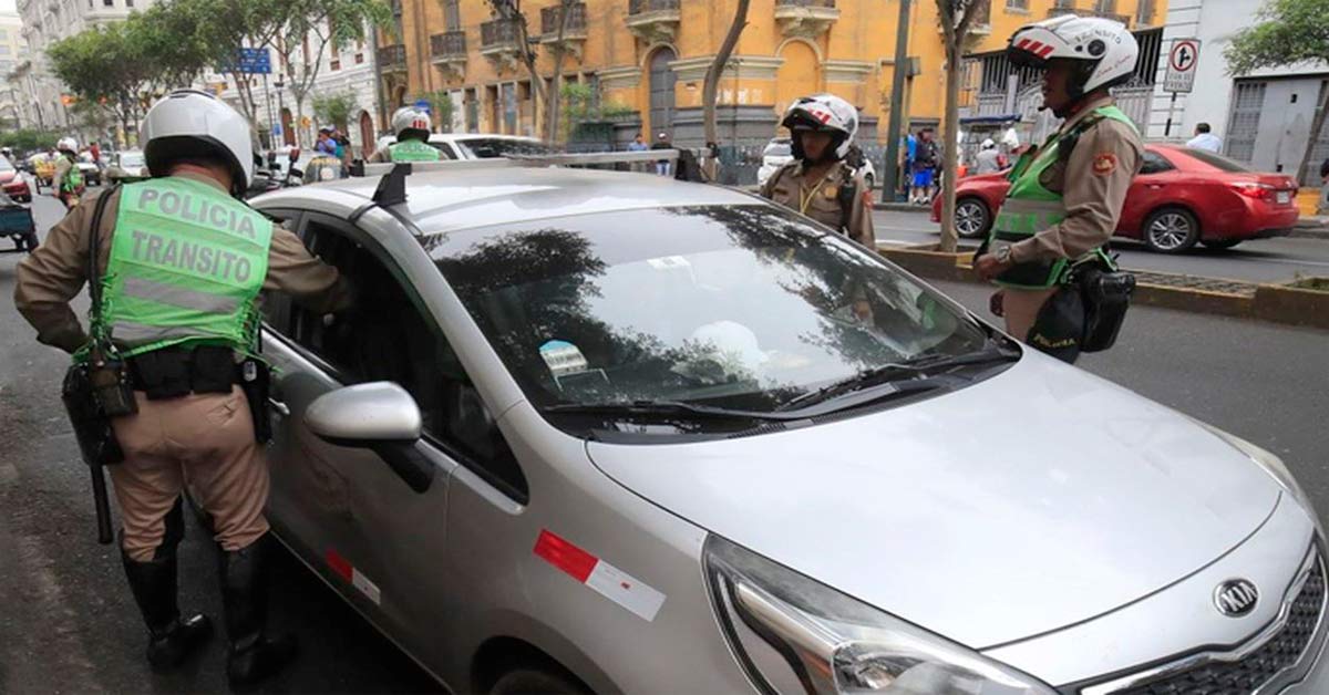 Si eres Detenido por la Policía y no Tiene tu Documentos en Físico ...