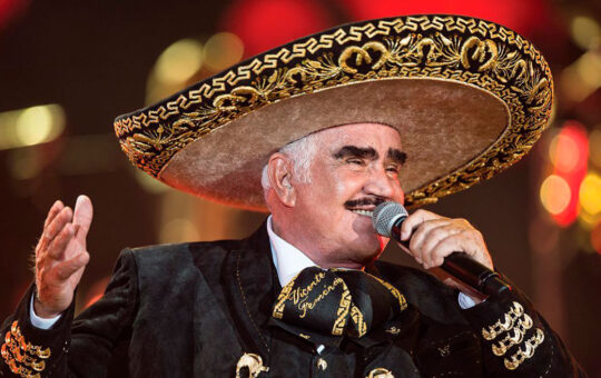 Vicente-fernandez-fallece