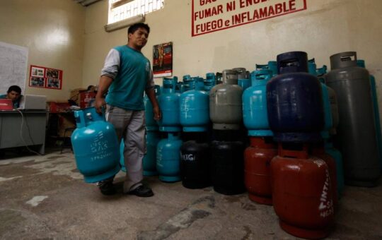 El balón de gas debería estar costando 25 o 26 soles, no más de esa cantidad