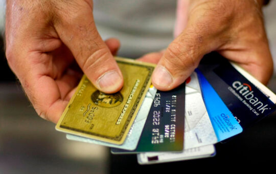 Tarjetas de crédito: Así puedes deshacerte de las membresías