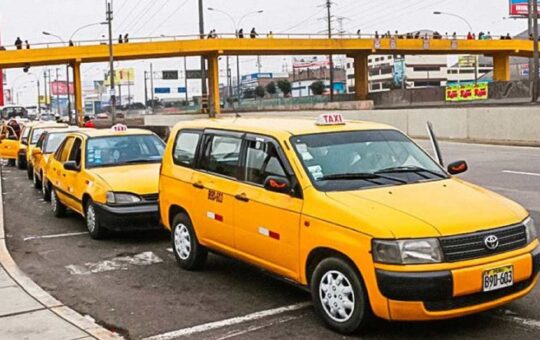 ATENCIÓN: Taxistas independientes deberán ser de color amarillo
