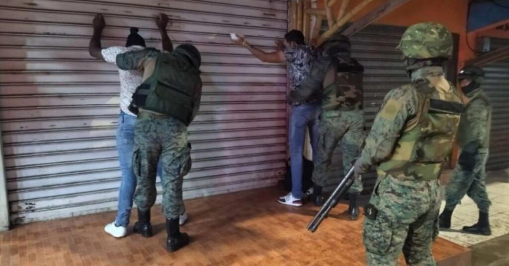MILITARES EN LAS CALLES: La gente lo pide, Castillo lo prometió, pero no lo cumple
