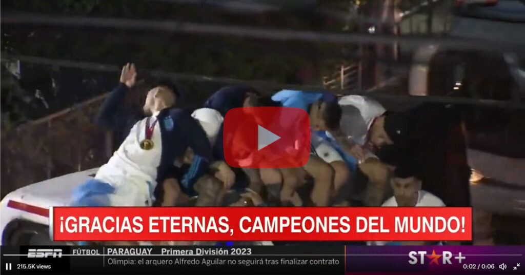 Celebración de selección argentina casi acaba en tragedia [VIDEO]