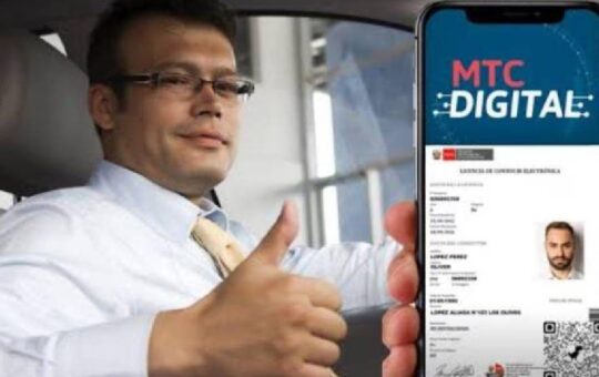 tramitar la licencia de conducir electrónica